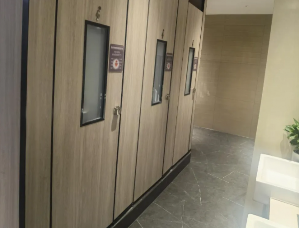 微言 | 一抽烟茅厕门就变透明？宇宙治理要有“分寸感”